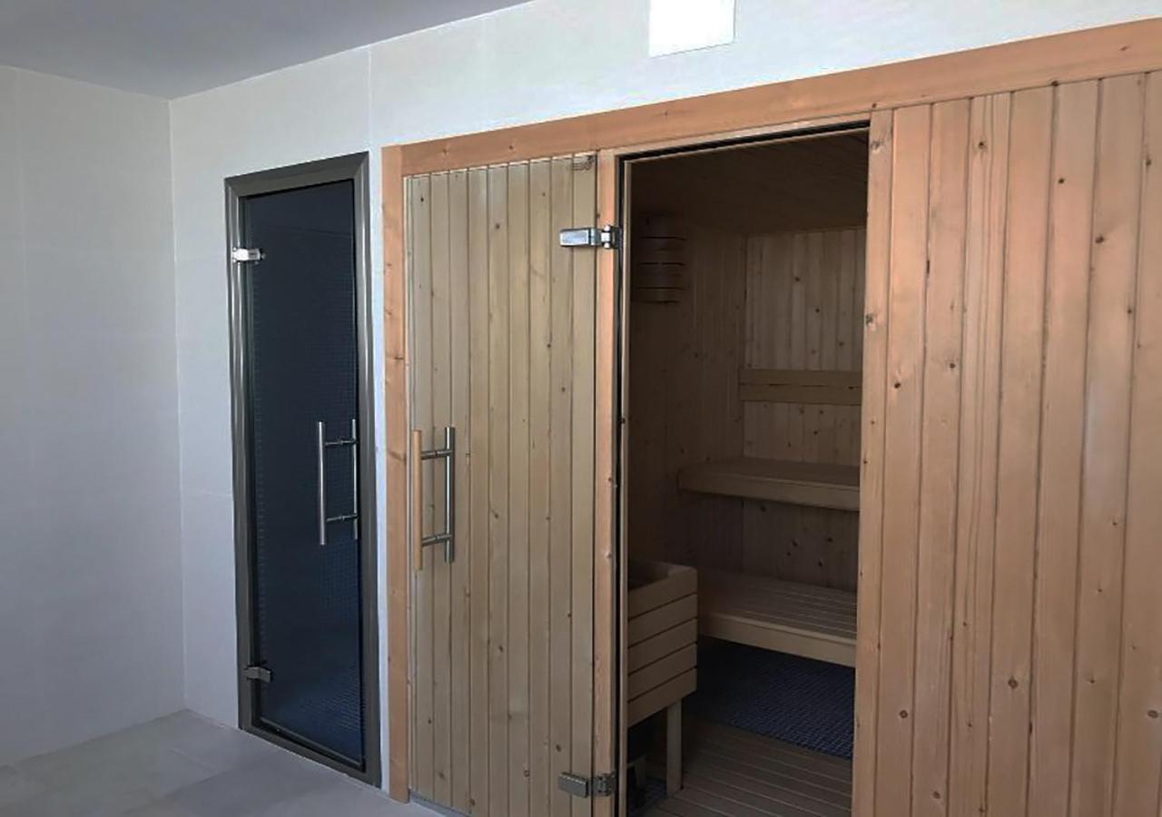 Infinity Luxury Sea View Apartment With Private Garden Arenales del Sol Exteriör bild